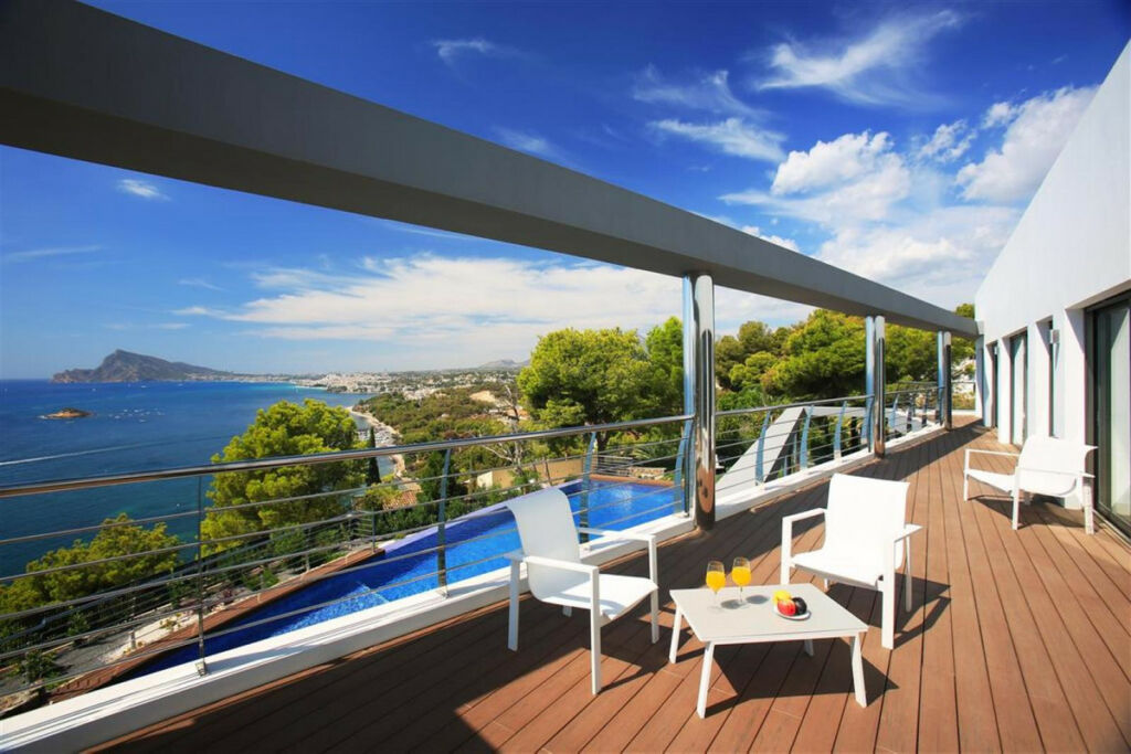 Detached Villa Altea Alicante - image 4