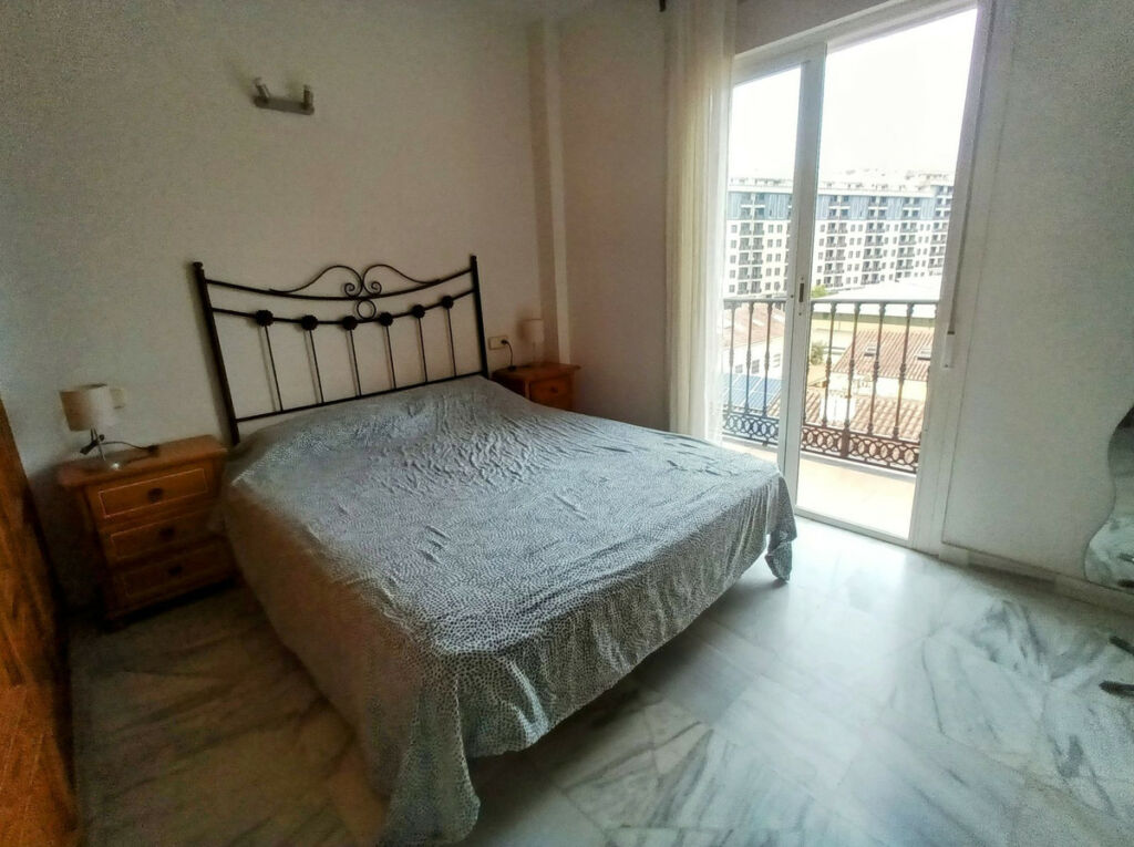 Penthouse Los Boliches Málaga - image 4