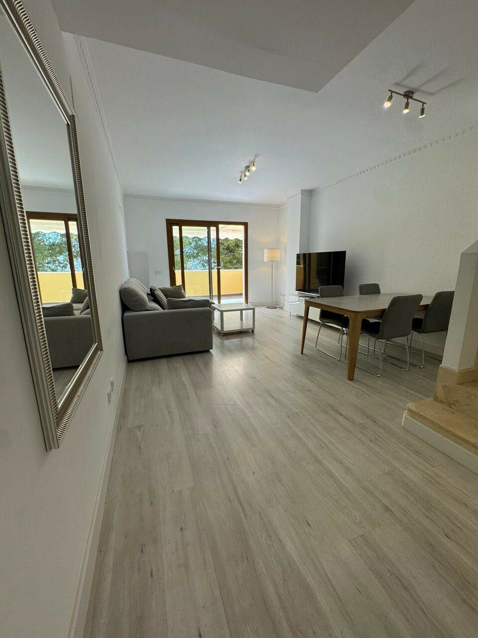 Duplex Nagüeles Málaga - image 4
