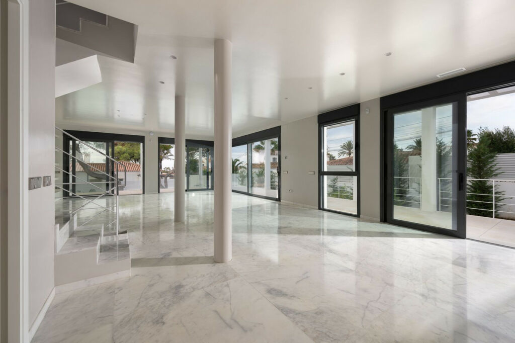 Detached Villa Marbesa Málaga - image 4