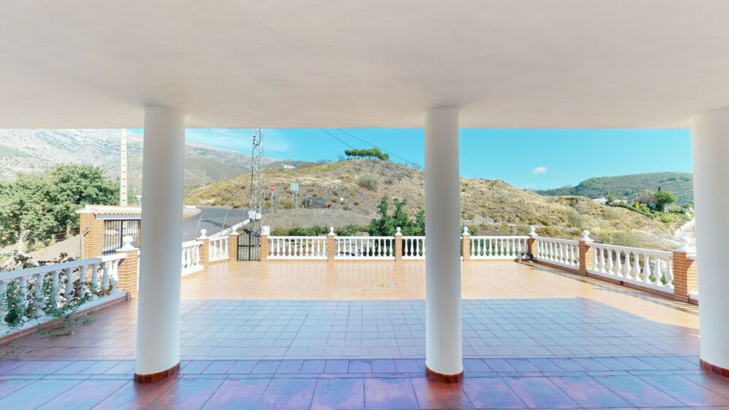 Detached Villa Sedella Málaga - image 4