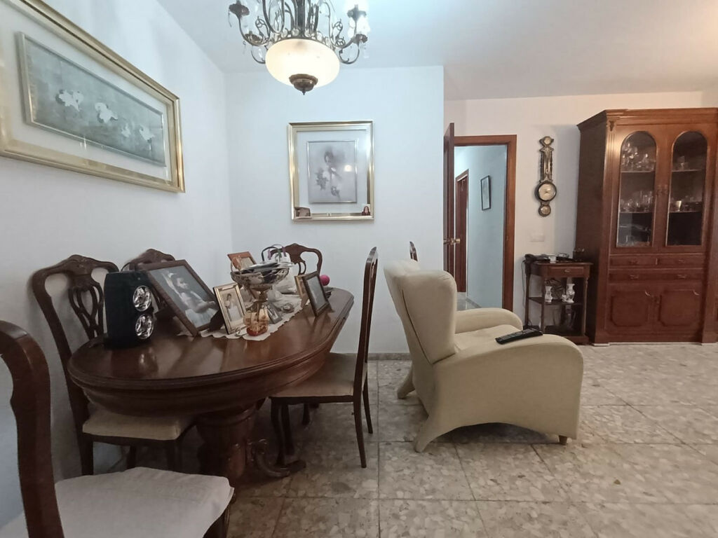 Middle Floor Apartment Marbella Málaga - image 4