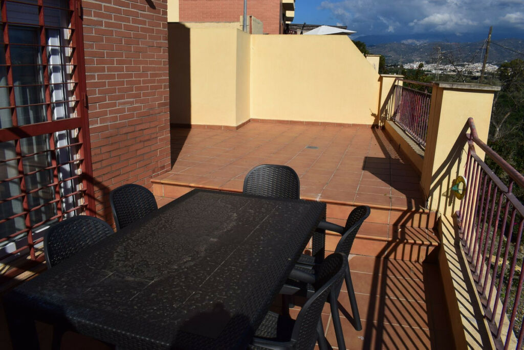 Semi-Detached House Almayate Málaga - image 4
