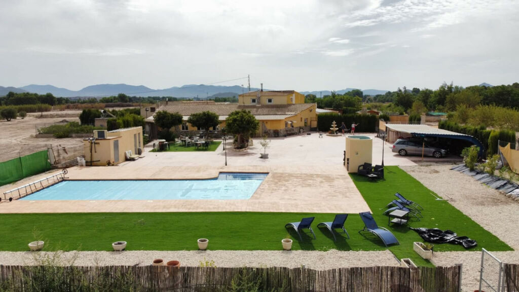 Detached Villa Villena Alicante - image 4