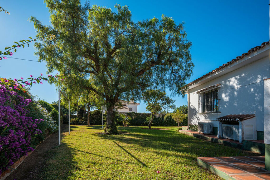 Detached Villa Benalmadena Málaga - image 40