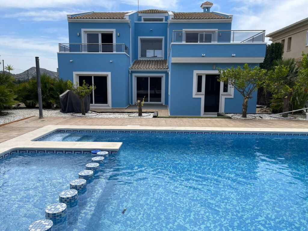 Detached Villa Monforte Del Cid Alicante - image 42