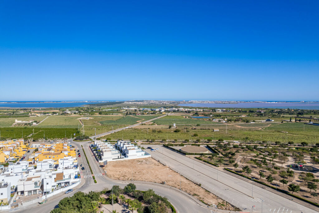 Detached Villa Los Montesinos Alicante - image 43