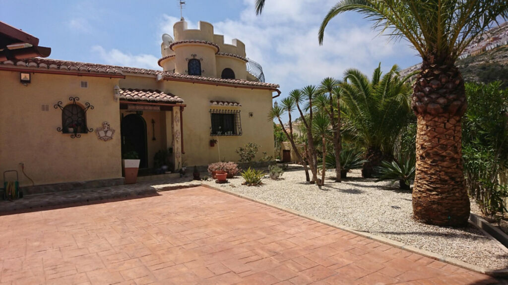 Detached Villa Cumbre del Sol Alicante - image 44