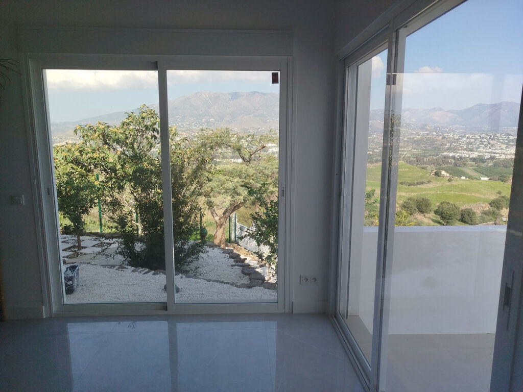 Detached Villa Cerros del Aguila Málaga - image 47