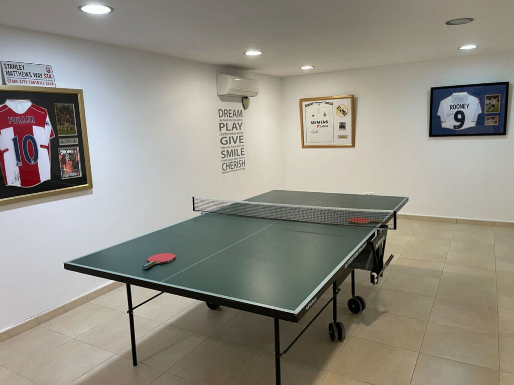 Detached Villa Monforte Del Cid Alicante - image 45