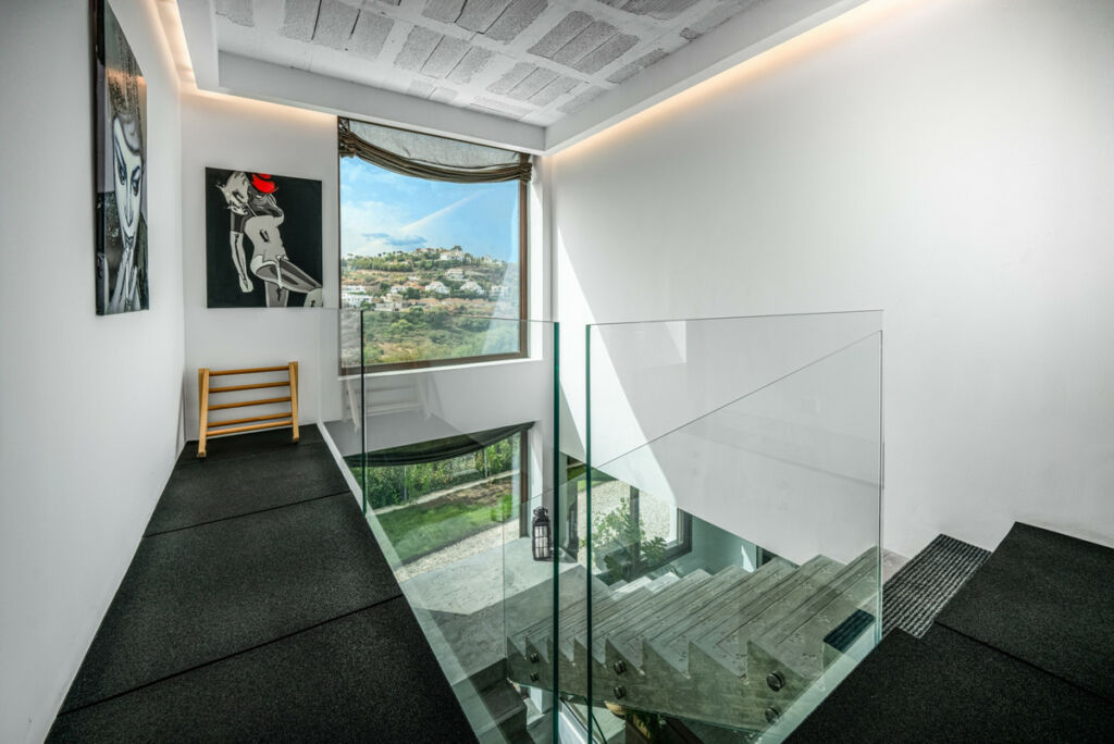 Detached Villa Benahavís Málaga - image 45