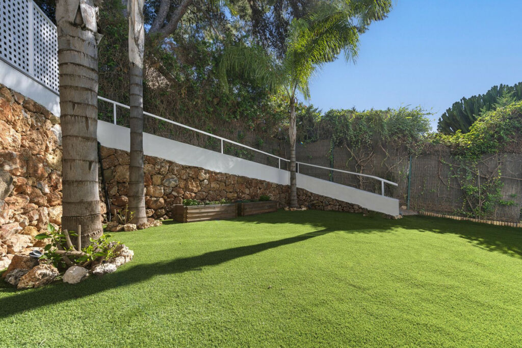 Detached Villa Nueva Andalucía Málaga - image 46
