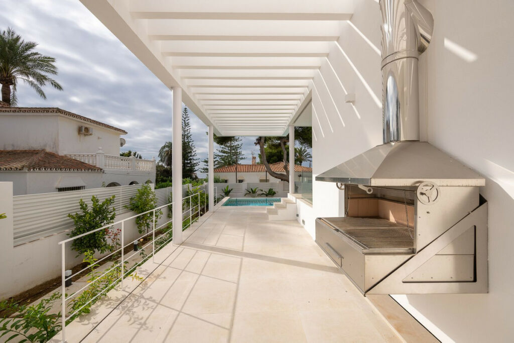 Detached Villa Marbesa Málaga - image 46