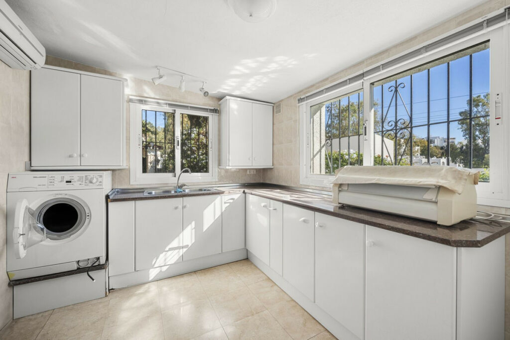 Detached Villa Benalmadena Málaga - image 47