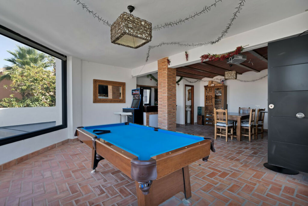 Detached Villa La Línea Cádiz - image 47