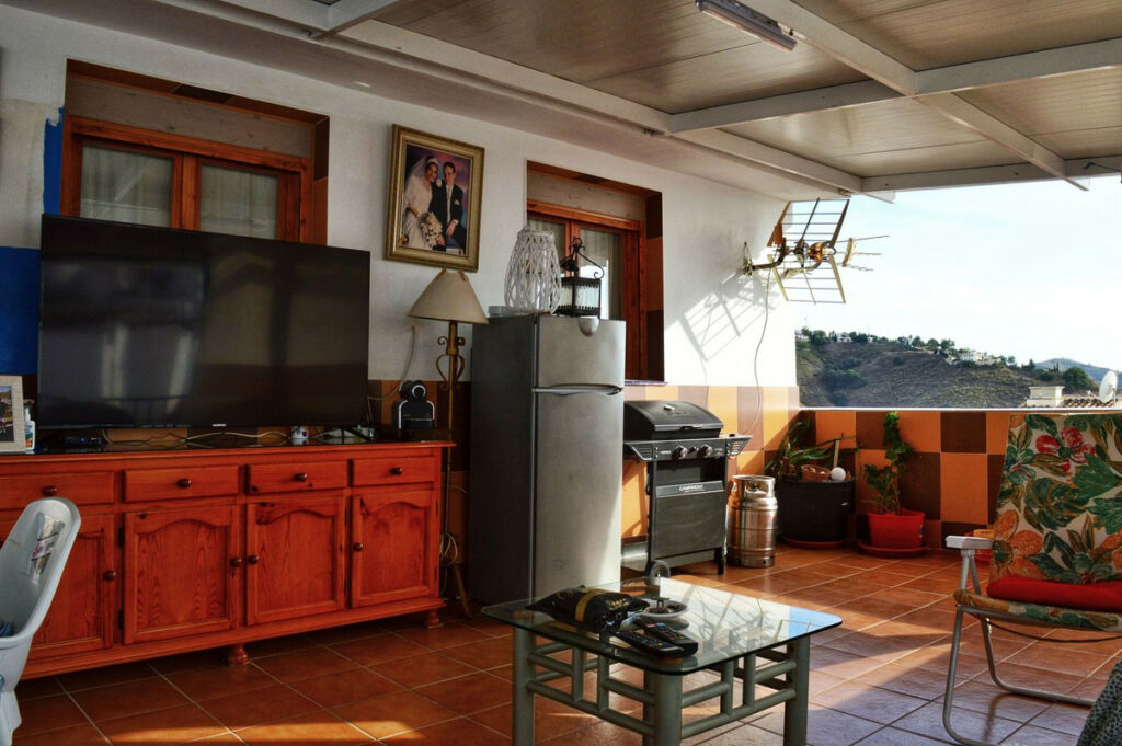 Townhouse Cómpeta Málaga - image 5