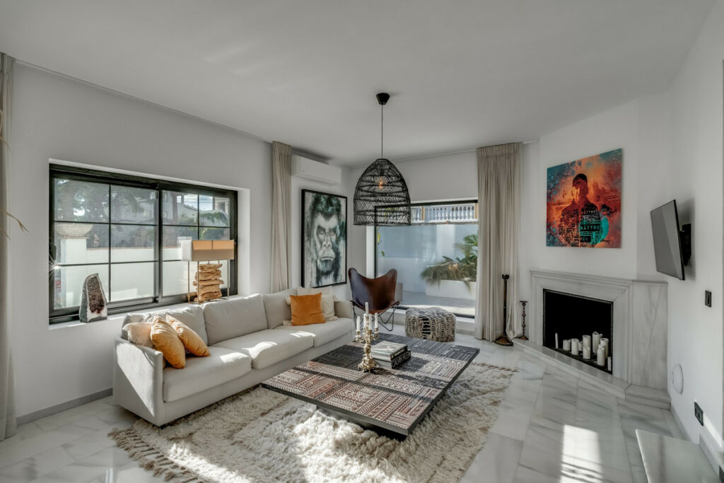 Detached Villa Nueva Andalucía Málaga - image 6