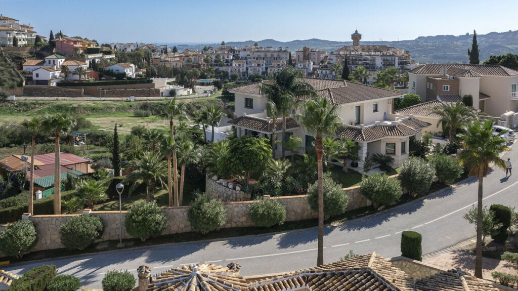 Detached Villa Mijas Golf Málaga - image 7