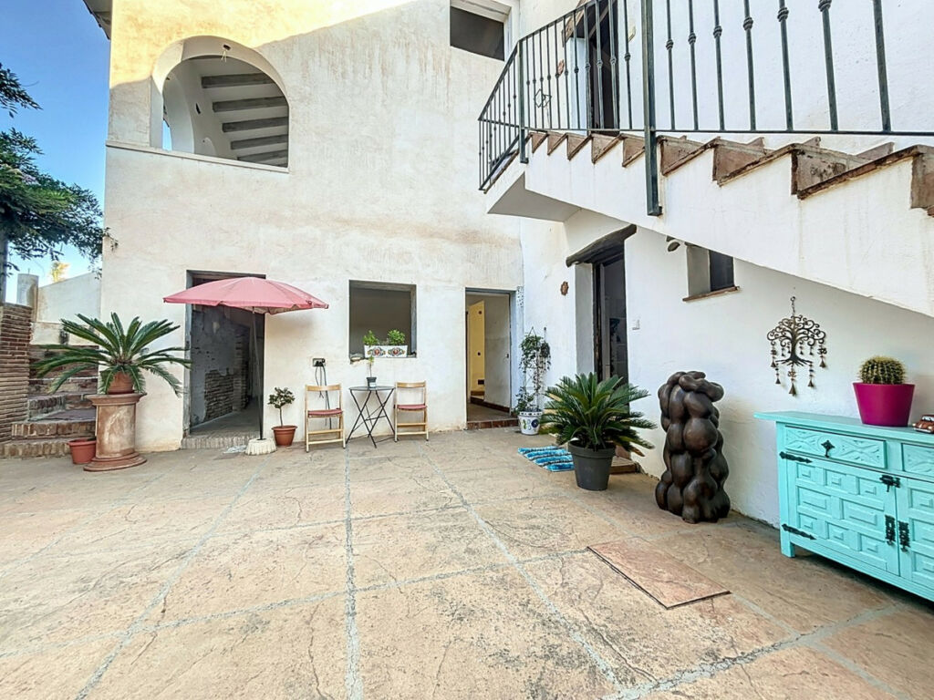 Detached Villa Vélez-Málaga Málaga - image 5