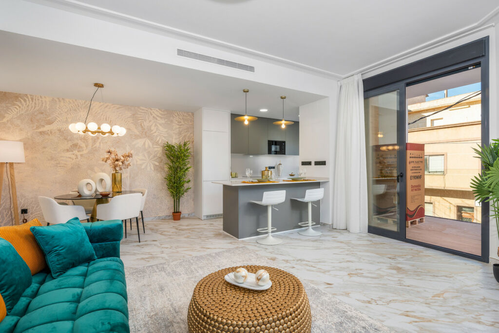 Middle Floor Apartment Guardamar del Segura Alicante - image 5
