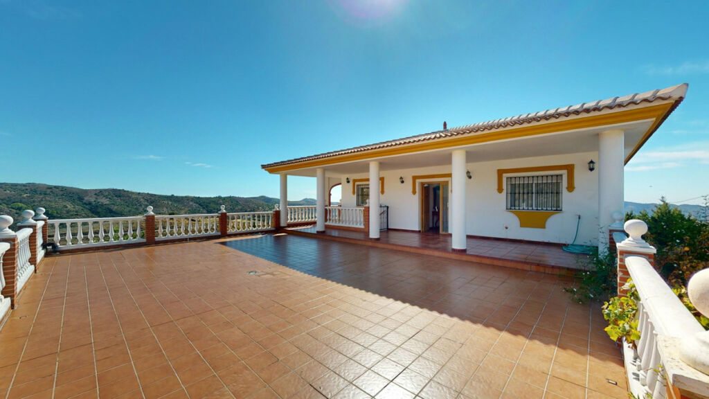 Detached Villa Sedella Málaga - image 5