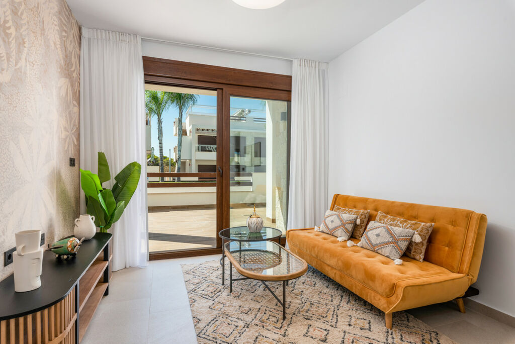 Ground Floor Apartment Torrevieja Alicante - image 5