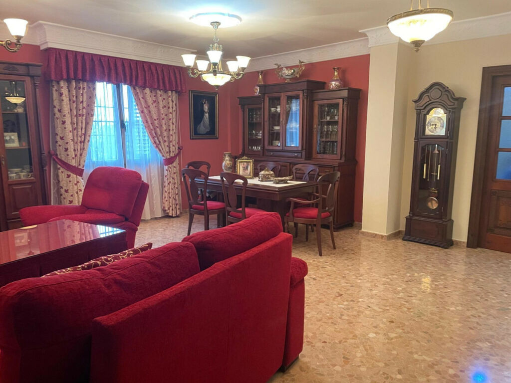 Detached Villa Villanueva De La Concepcion Málaga - image 4