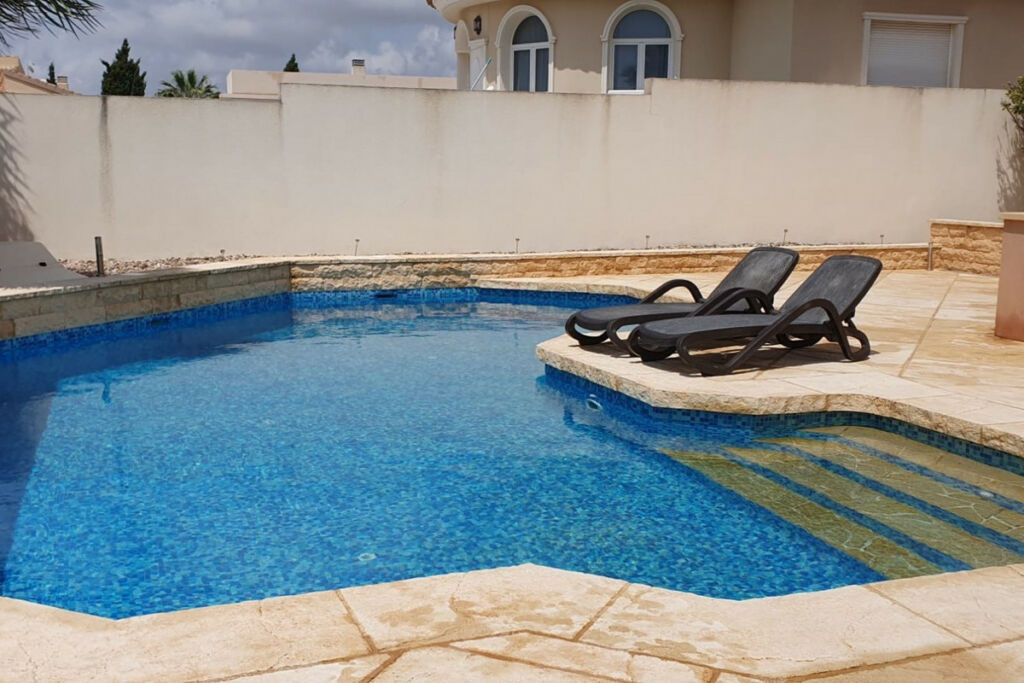 Detached Villa Ciudad Quesada Alicante - image 5