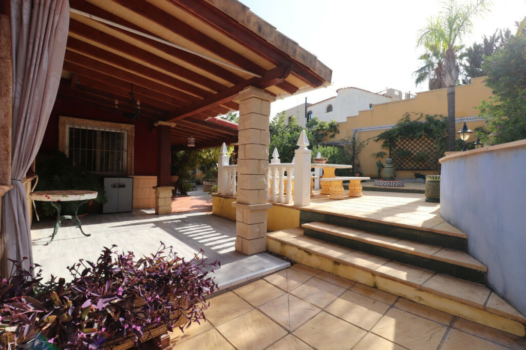 Detached Villa Algorfa Alicante - image 50