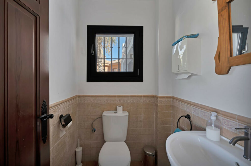 Detached Villa La Línea Cádiz - image 51