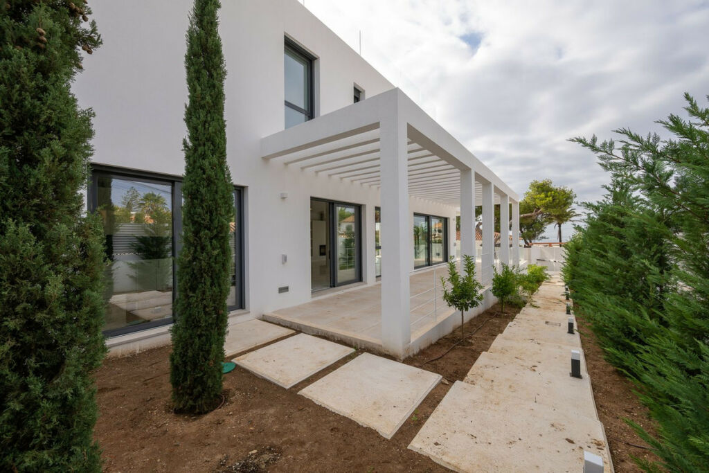Detached Villa Marbesa Málaga - image 53
