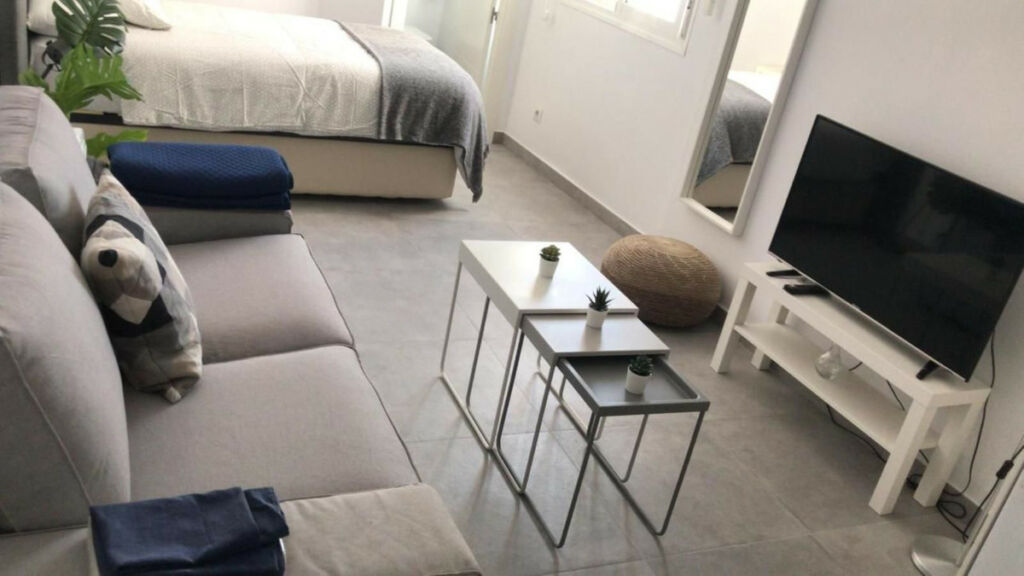 Middle Floor Studio San Pedro de Alcántara Málaga - image 6