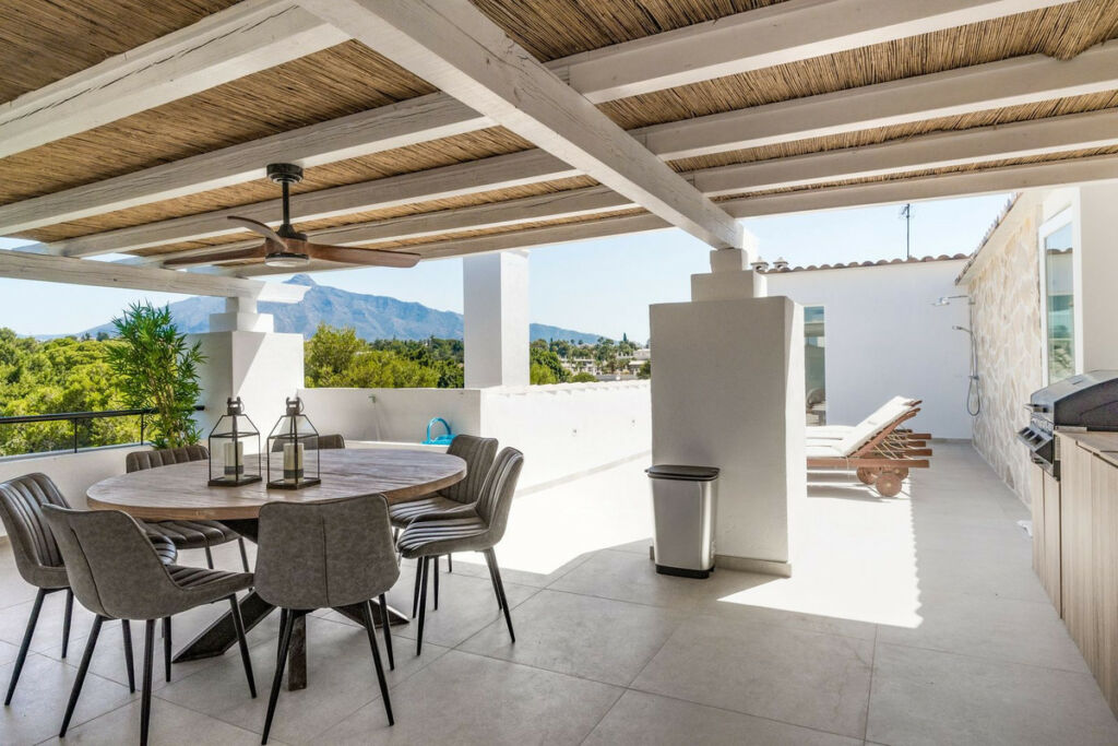 Penthouse Duplex Nueva Andalucía Málaga - image 6