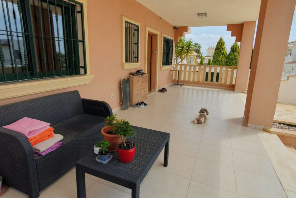 Detached Villa Ciudad Quesada Alicante - image 6