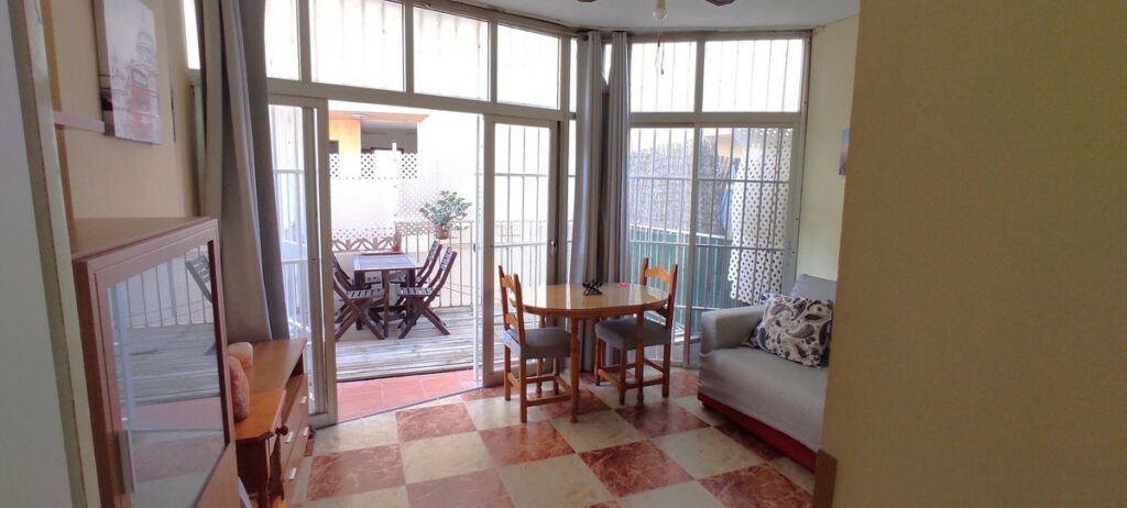 Middle Floor Apartment Fuengirola Málaga - image 5
