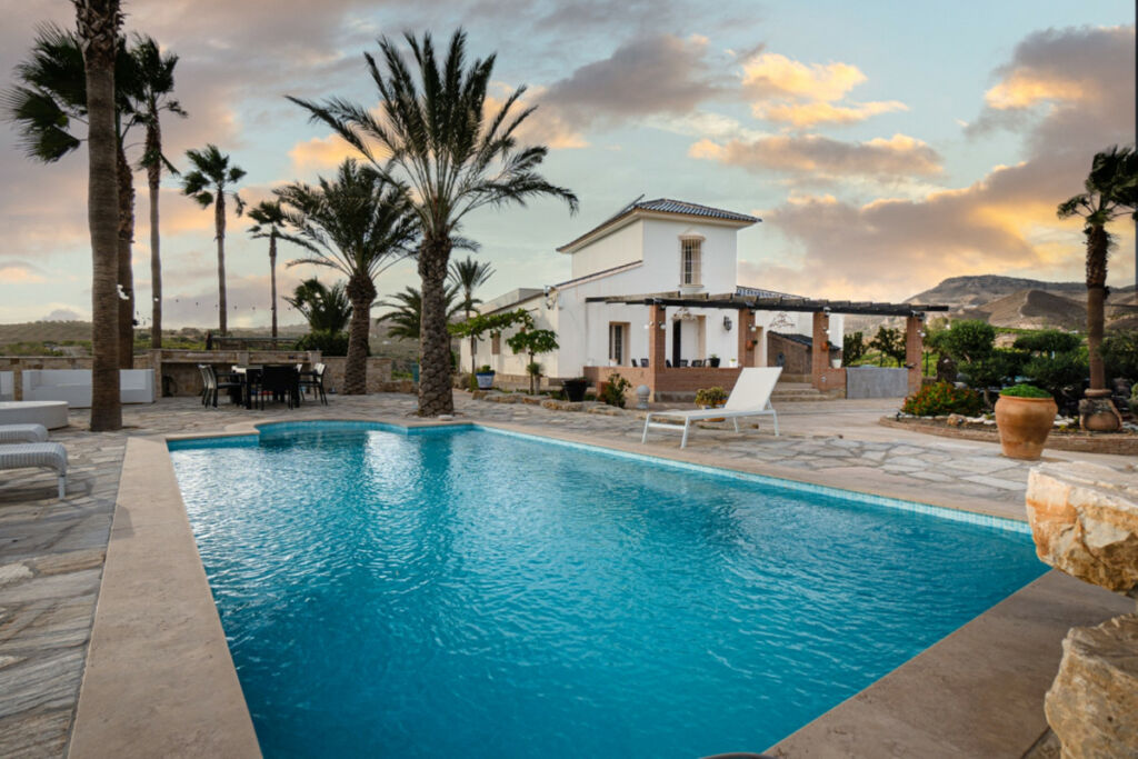 Finca - Cortijo Pizarra Málaga - image 6