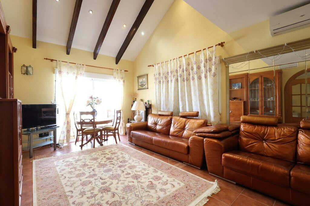Detached Villa Playa Flamenca Alicante - image 6