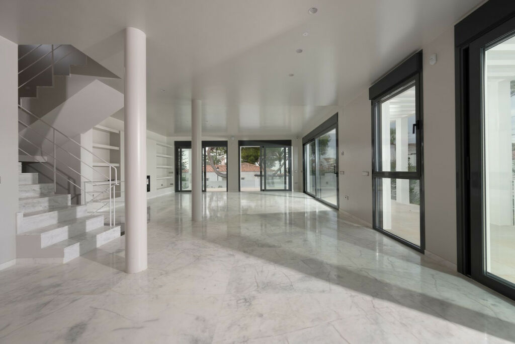 Detached Villa Marbesa Málaga - image 6