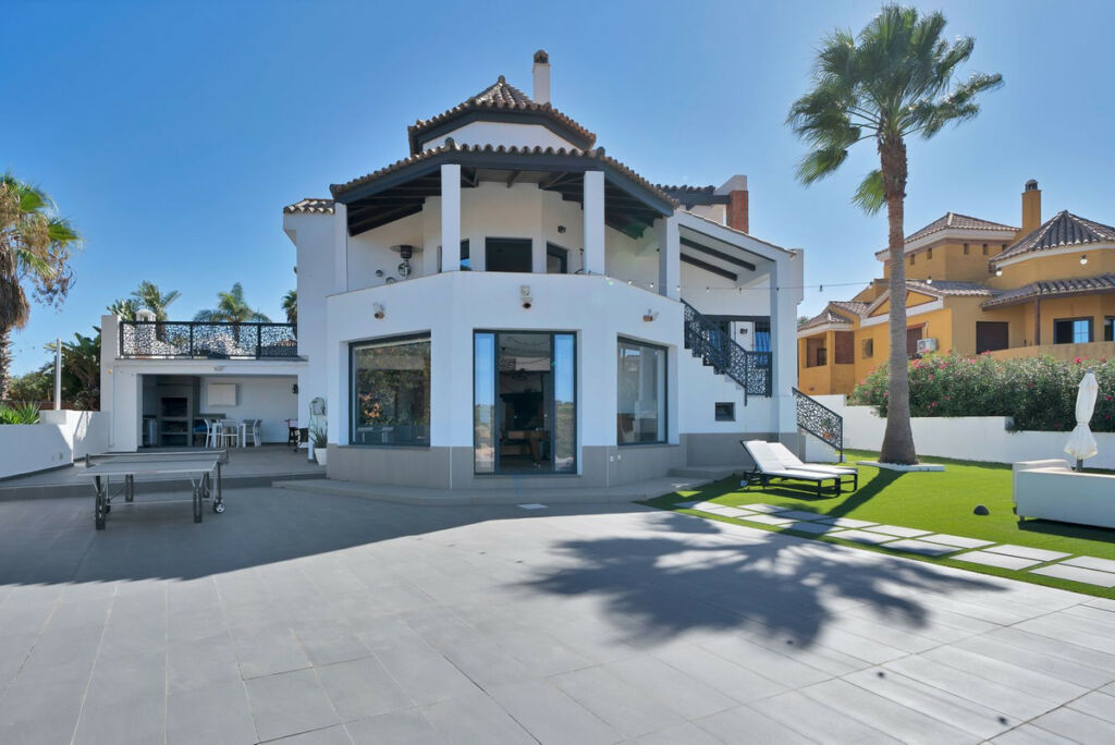 Detached Villa La Línea Cádiz - image 61