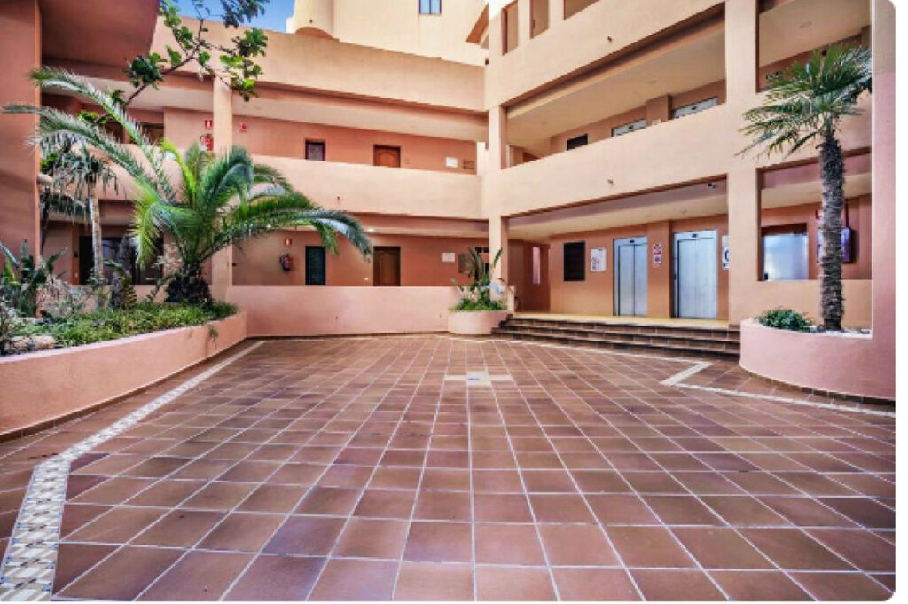 Aparthotel Manilva Málaga - image 7