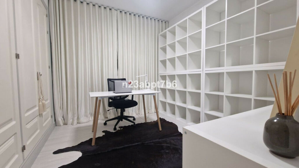 Ground Floor Apartment Atalaya Málaga - image 7
