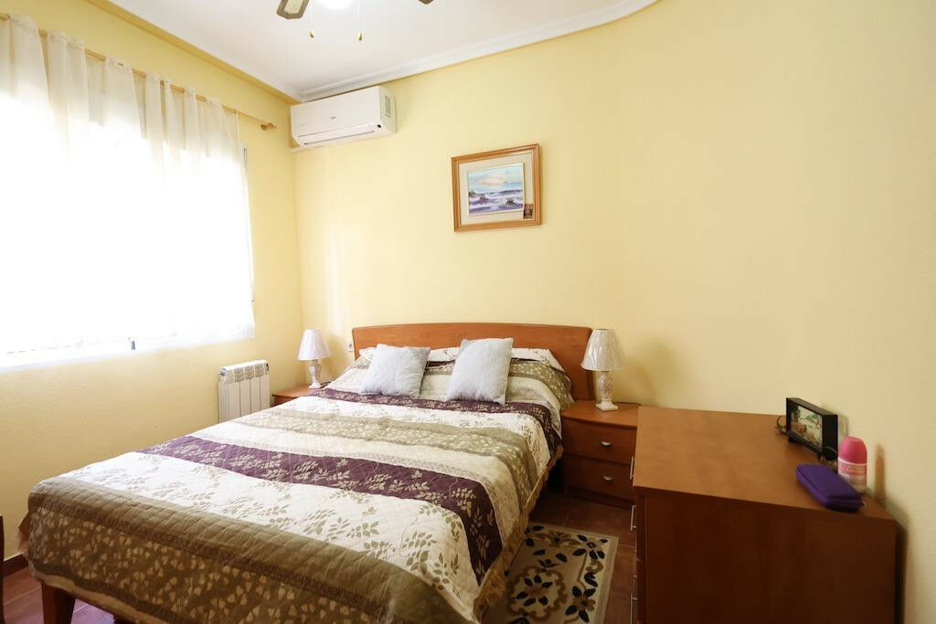 Detached Villa Playa Flamenca Alicante - image 7