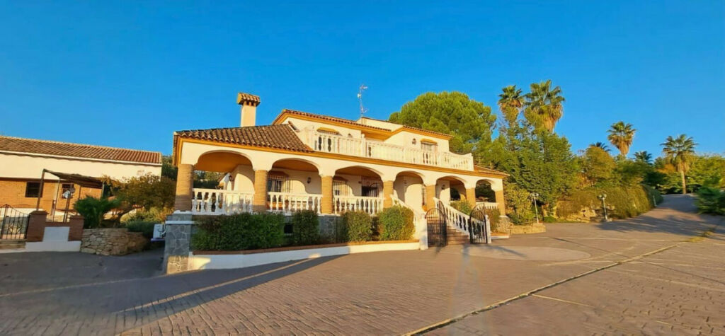Detached Villa Arriate Málaga - image 6