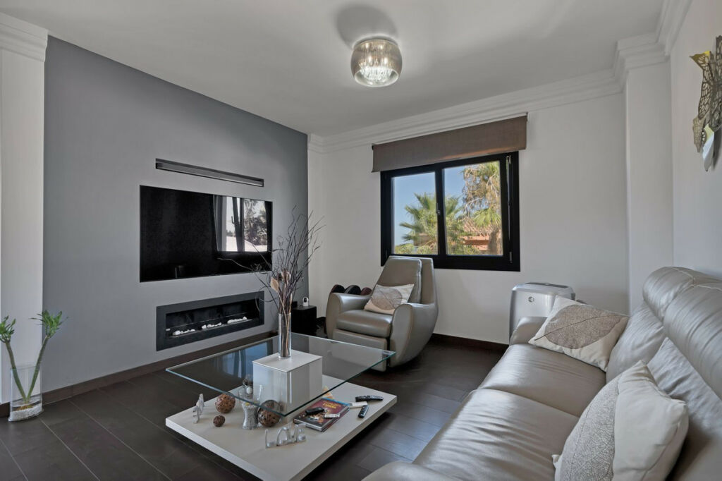 Detached Villa La Línea Cádiz - image 73