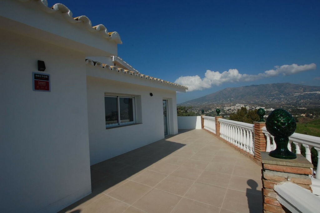 Detached Villa Cerros del Aguila Málaga - image 70