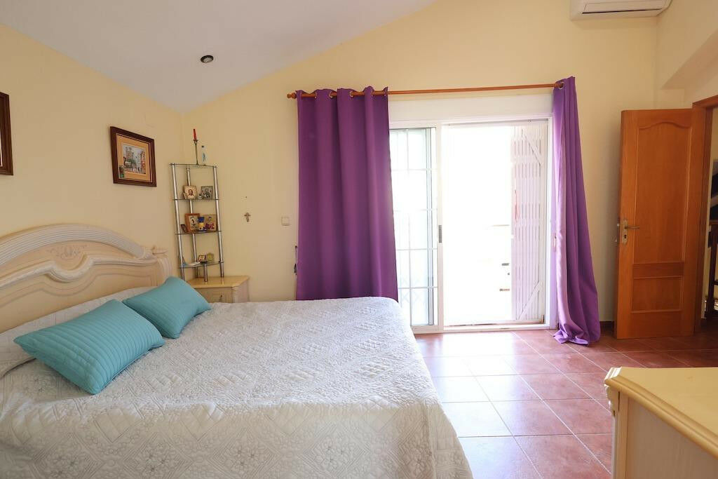 Detached Villa Playa Flamenca Alicante - image 8