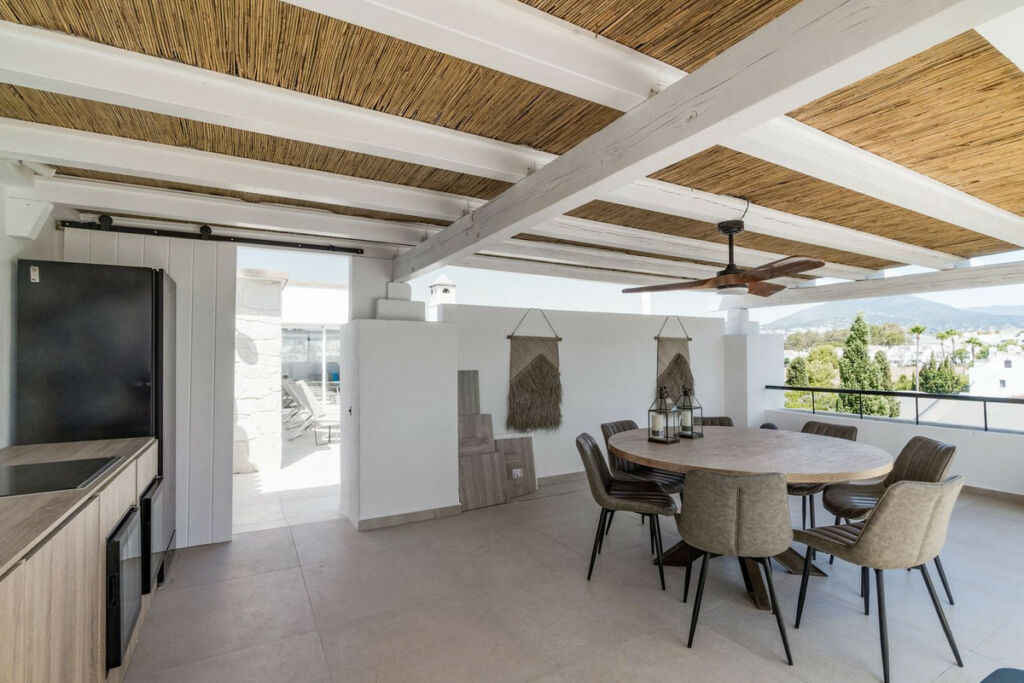 Penthouse Duplex Nueva Andalucía Málaga - image 8