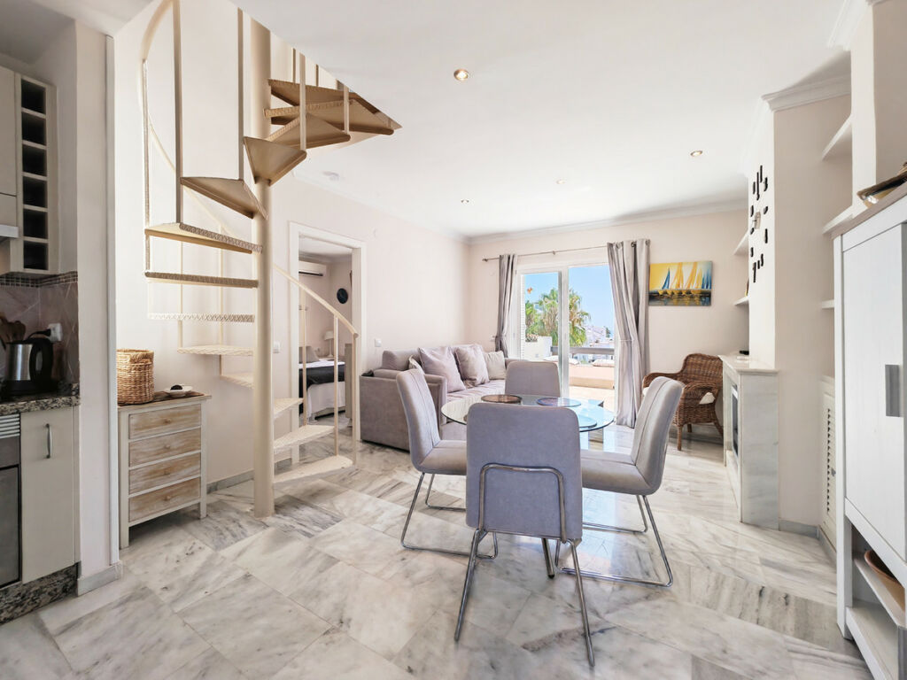 Penthouse Riviera del Sol Málaga - image 8