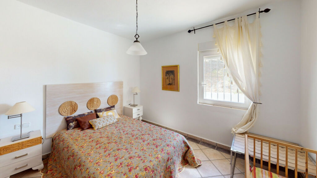 Detached Villa Benajarafe Málaga - image 8