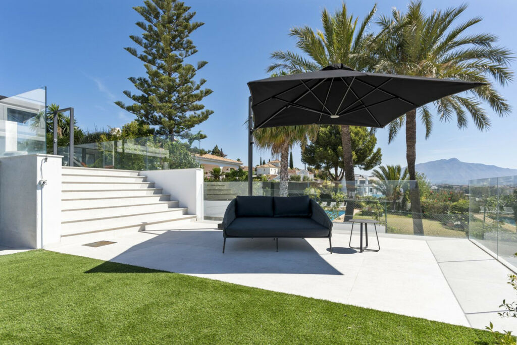 Detached Villa El Paraiso Málaga - image 82